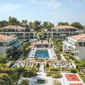 https://holiday-suites-vence.fr-provencehotel.com